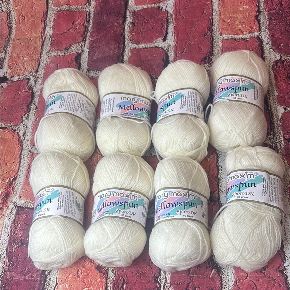 8 * Mary Maxim Mellowspun Yarn in Cream 7 new 1 used little bit